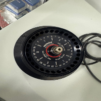 Eppendorf 5810 Centrifuge image 2